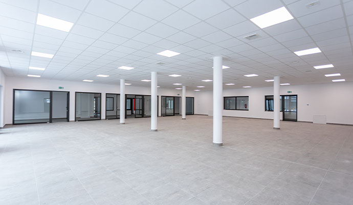 Cleaned commercial empty space